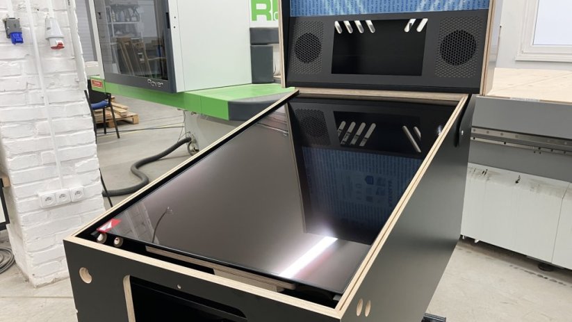 Ultra-Widebody Virtual Pinball kabinet (VPin) – Premium Kit (stavebnice) - (Black Friday Edition s TUKKARI siderails zdarma)