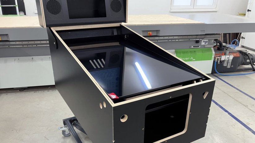 Ultra-Widebody Virtual Pinball kabinet (VPin) – Premium Kit (stavebnice) - (Black Friday Edition s TUKKARI siderails zdarma)